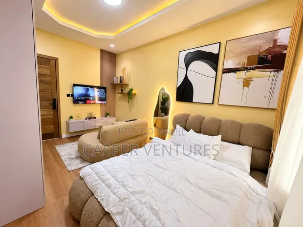 Colorful Studio Apartment with Pool & Gym in Lekki - 1