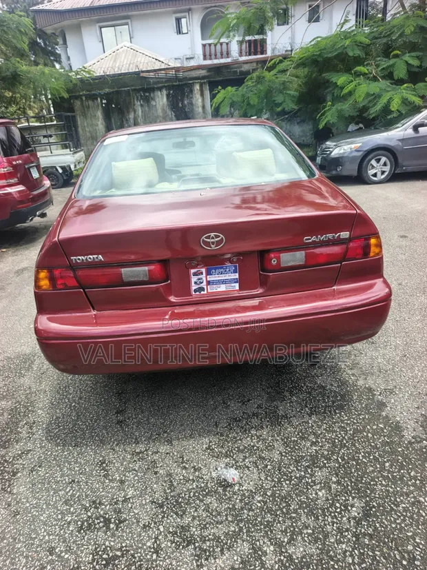 Toyota Camry 2000 Ja - 1
