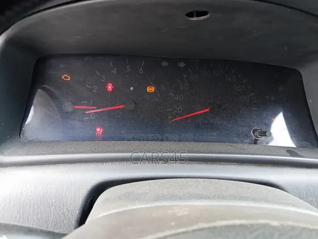 Toyota Corolla 2004 Grey - 1
