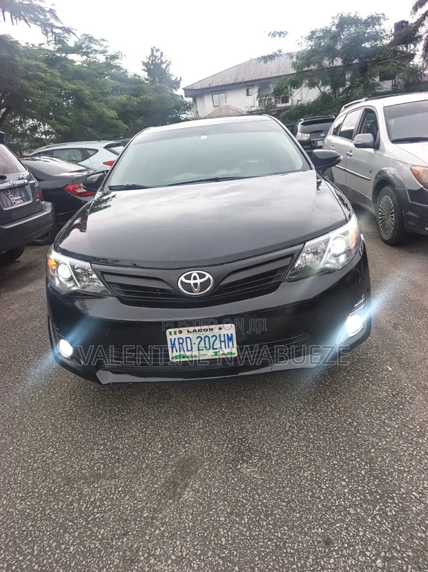 Toyota Camry 2014 Black - 1