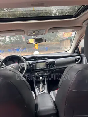 2014 Toyota Corolla S Sedan (1.8L)