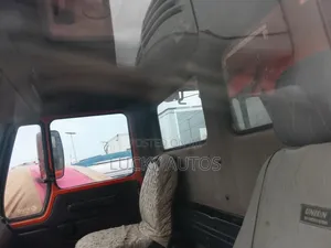 Mercedes-Benz 1999 Babbar Motar Kaya - Orange