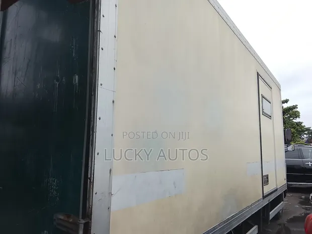 Mercedes-Benz 814 Truck - 1
