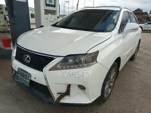 Lexus RX 350 SUV 2012 Fari