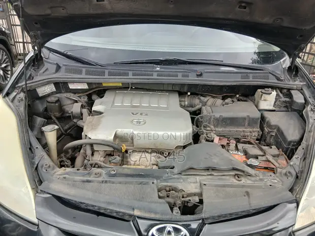 Toyota Sienna LE 2009 Black - 1