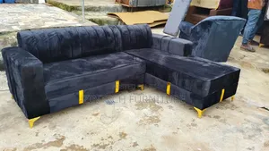 Sabon Sofas Mai Siffar L Mai Zama Mutum 6 - Baƙar Velveta