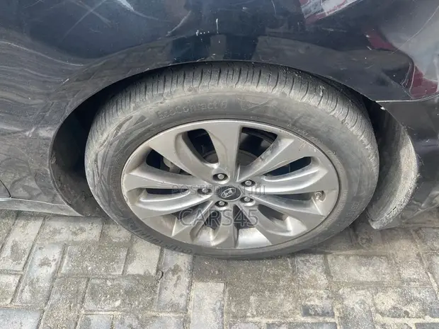 Hyundai Sonata 2013 Black - 1