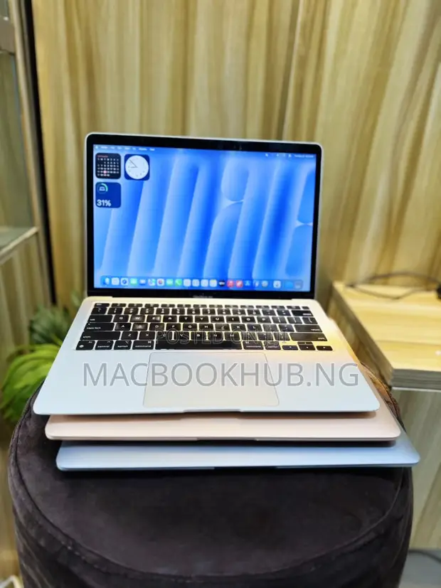 Apple MacBook Air 2020 M1 8GB RAM 256GB SSD - 1