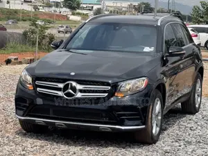 2017 Mercedes-Benz GLC300 Black
