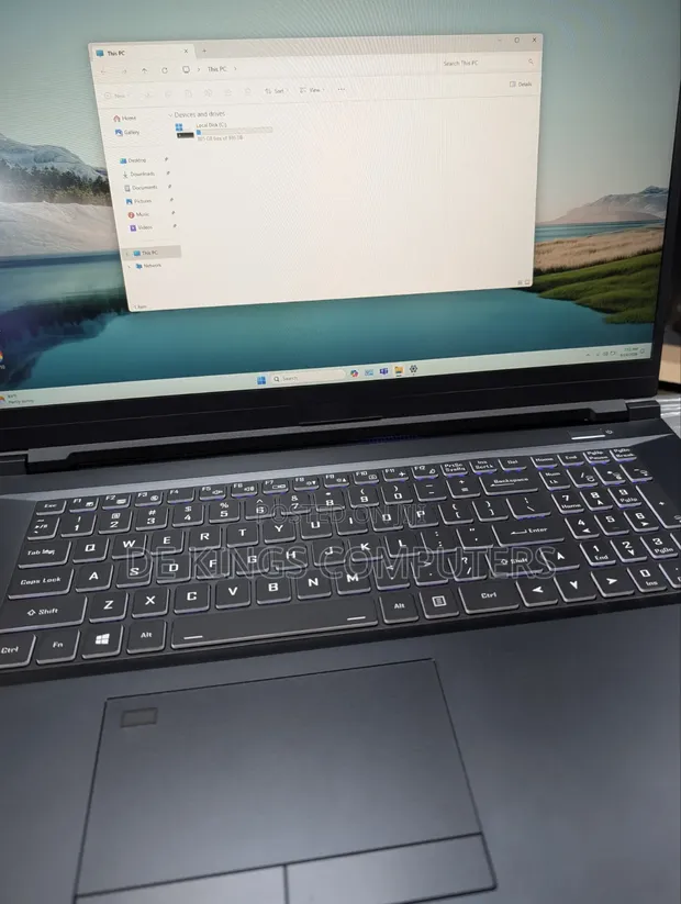 New Sager Laptop: Intel Core i7, RTX 3080, 32GB RAM, 1TB SSD - 1