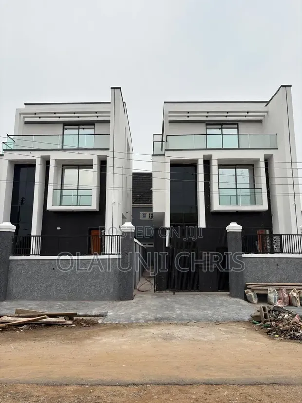4-Bedroom Duplex for Sale in Diamond Estate, Alimosho - 1