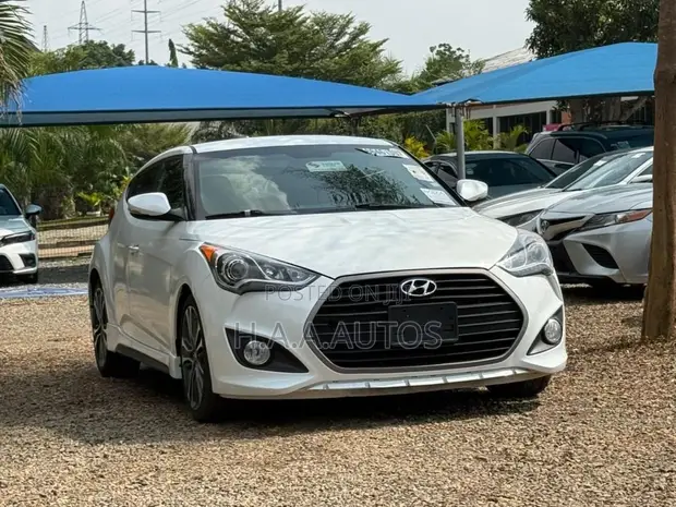 Hyundai Veloster 2016 White - 1