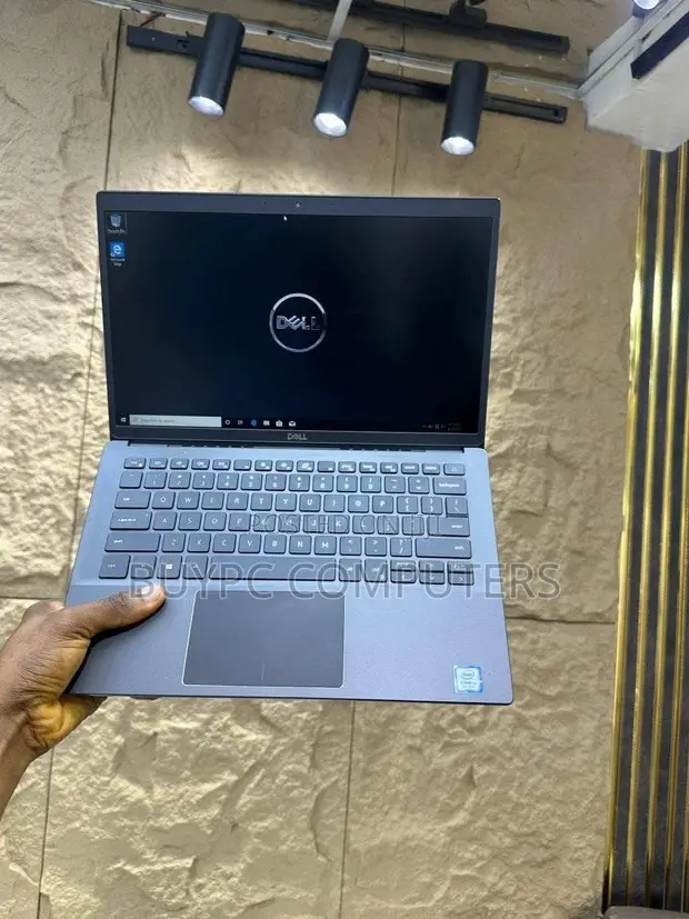 Dell Latitude 3301 Laptop - Core i5, 8GB RAM, 256GB SSD - 1