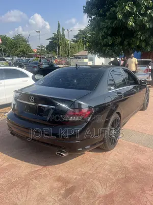Mercedes-Benz C300 2011 Baki
