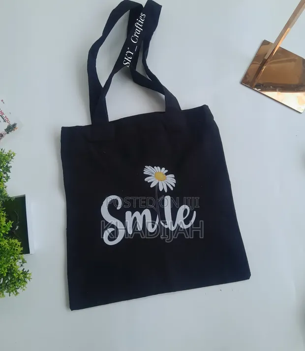 Quality Canvas Tote Bags for Daily Adventures - 1