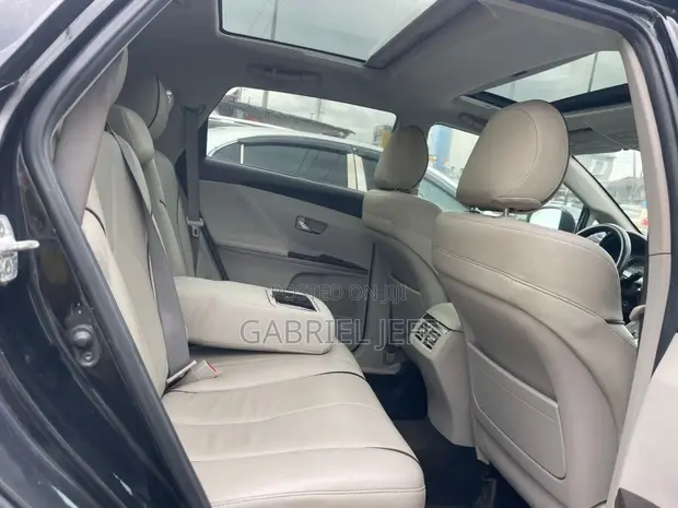 Toyota Venza XLE 2012 Black - 1
