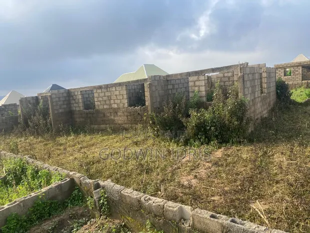 Land with 2 Incomplete 1-Bedroom Units for Rent, Aso B Maraba - 1