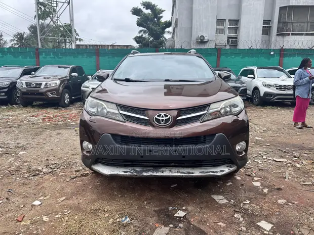 Toyota RAV4 2014 Brown - 1