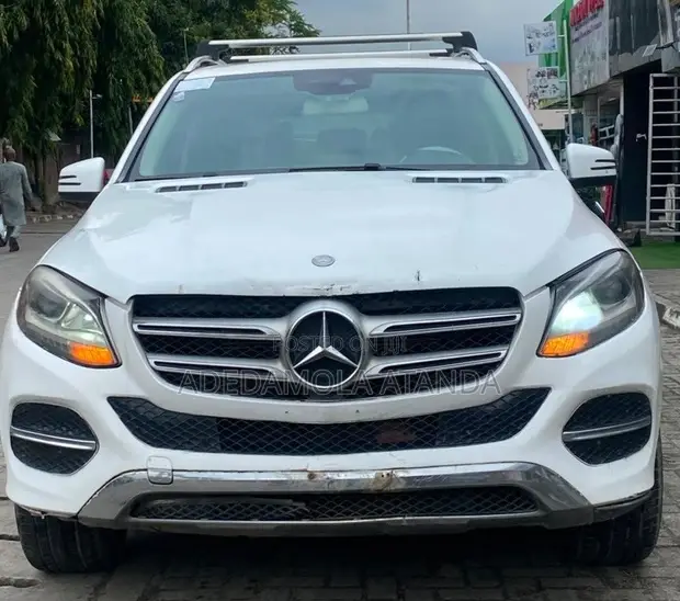 Mercedes-Benz GLE 350 2016 White - 1