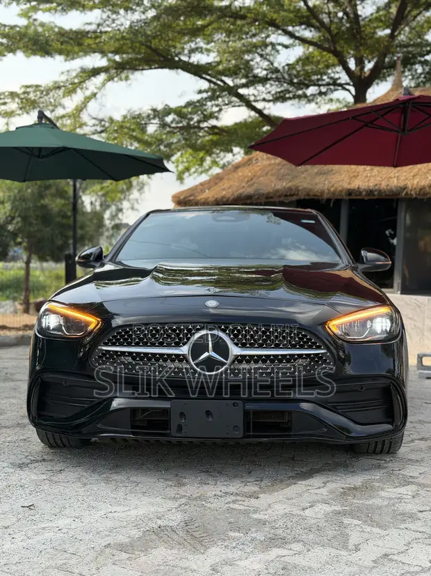 2024 Mercedes-Benz C300 Black - Direct Belgium - 1
