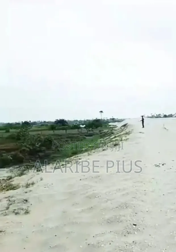 Filin Zama na 800 SQM don Siyarwa, Kubwa Abuja - 1