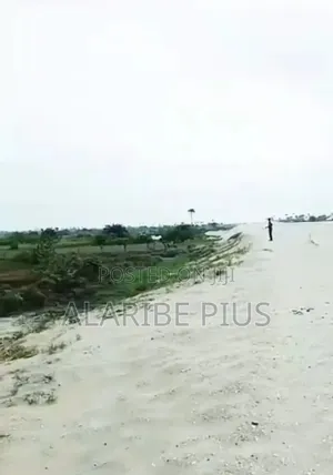 Filin Zama na 800 SQM don Siyarwa, Kubwa Abuja