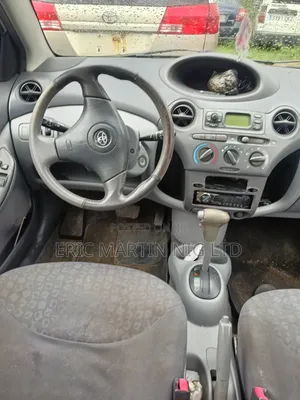 Toyota Yaris 2004 Silver