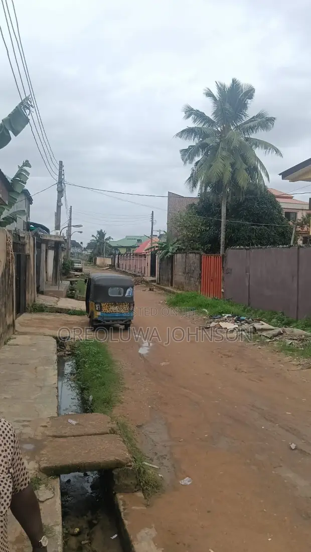 3-Bedroom Block of Flats for Sale in Ejigbo - 1