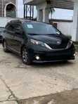 2015 Toyota Sienna SE Premium 8-Passenger Minivan - 1