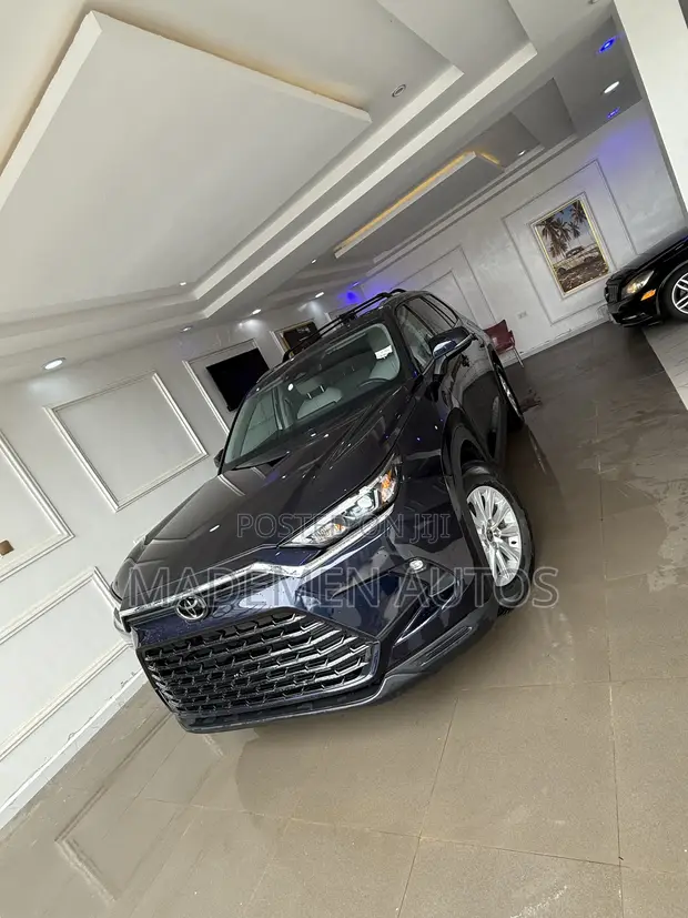2024 Toyota Highlander XLE AWD Blue - 1