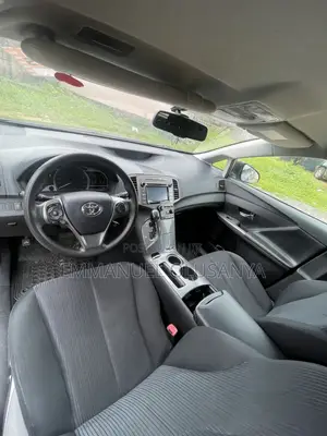 Toyota Venza LE 2016 Gray