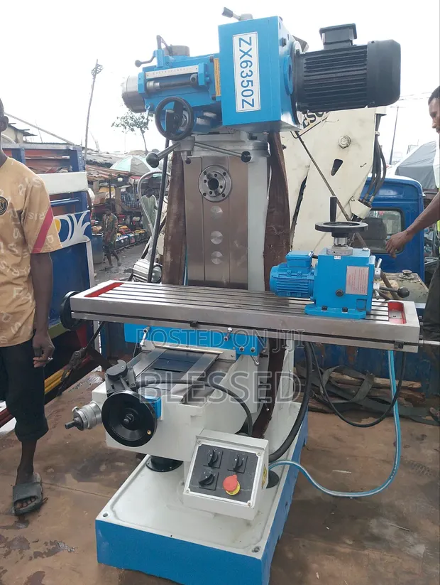 Universal Milling Machine - Brand New - 1