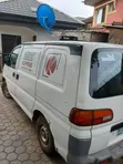 Mitsubishi L300 2005 White - 3