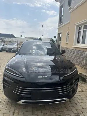 Sabuwar BYD Song Plus 2024 Baƙar Fata