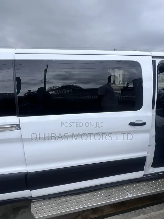 Ford Transit 350 2016 Fari - 1