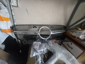 Mercedes-Benz GLE 292 Front Grille - Brand New