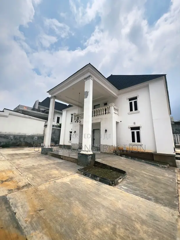 6-Bedroom Duplex da Pool a Guzape, Abuja - 1