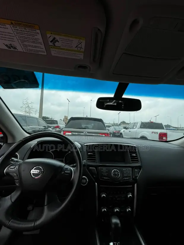 2016 Nissan Pathfinder SV 4dr FWD SUV - 1