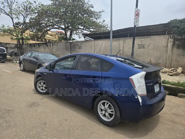 Toyota Prius I 2011 Blue - 1