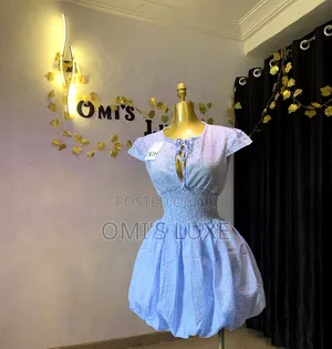 Elegant Women's Casual Midi Dress - Baby Blue