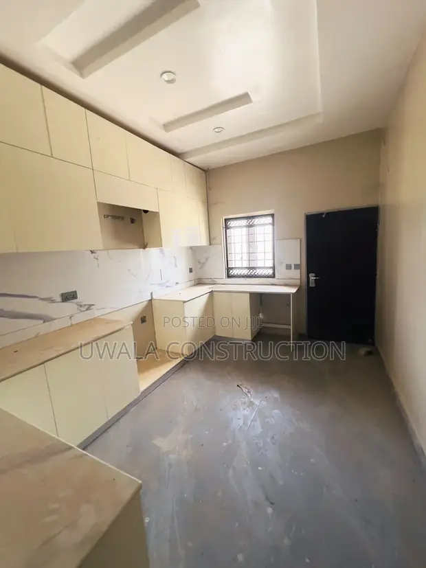 4-Bedroom Luxury Duplex with BQ for Sale in Guzape, Abuja - 1