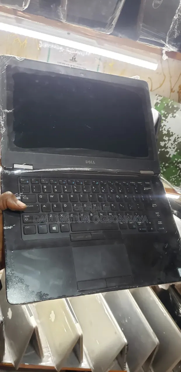 Dell Latitude 14 E5470 Laptop - 8GB RAM, 500GB HDD, Core i5 - 1