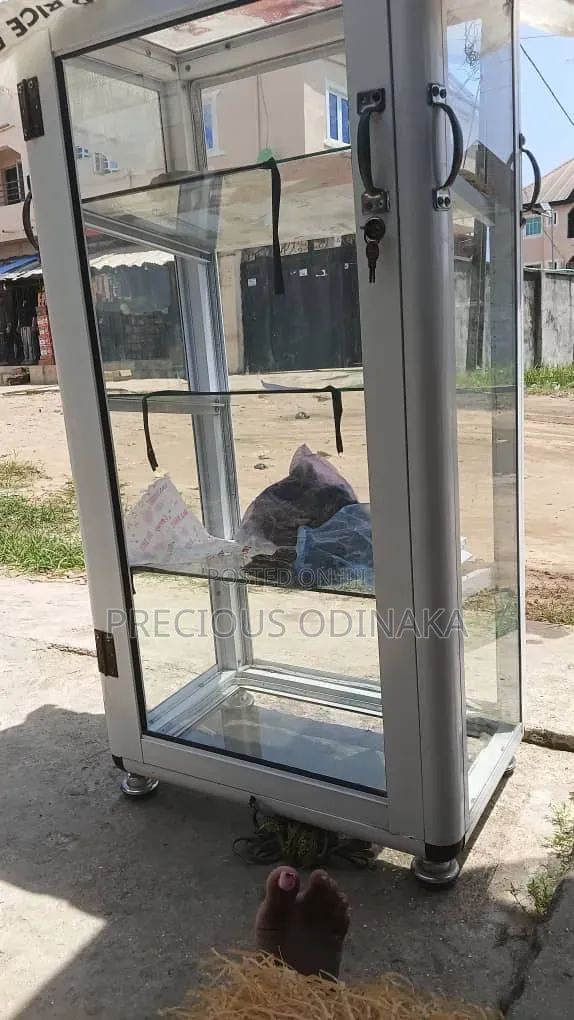 Neman Nuna Gilashi na Aluminiyawa da Hasken LED - 1