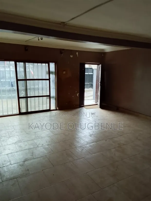 Furnished 4-Bedroom Block of Flats for Rent in Gbagada Phase 1 - 1