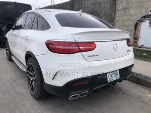 Mercedes-Benz GLE-Class 2016 White