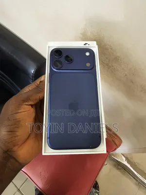 Apple iPhone 17 Pro Max 512GB Blue