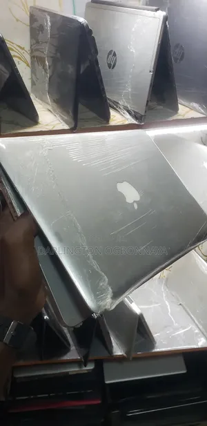 Apple MacBook 2010 Laptop - 8GB RAM, 320GB HDD