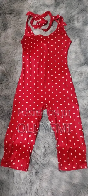 Jumpsuit Mai Kyau na Polka Dot da Hannun Hannu