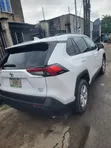 Toyota RAV4 2021 XLE - 4