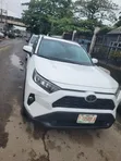 Toyota RAV4 2021 XLE - 5